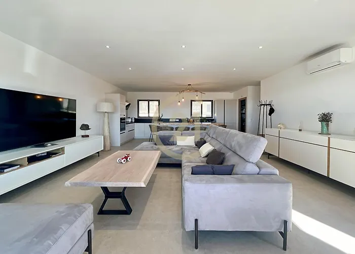 Vila Les Marines De *